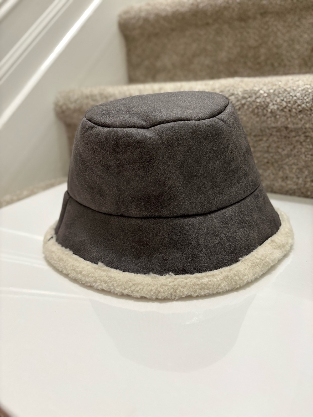 MNG Suede Faux-Shearling Bucket Hat in Charcoal
